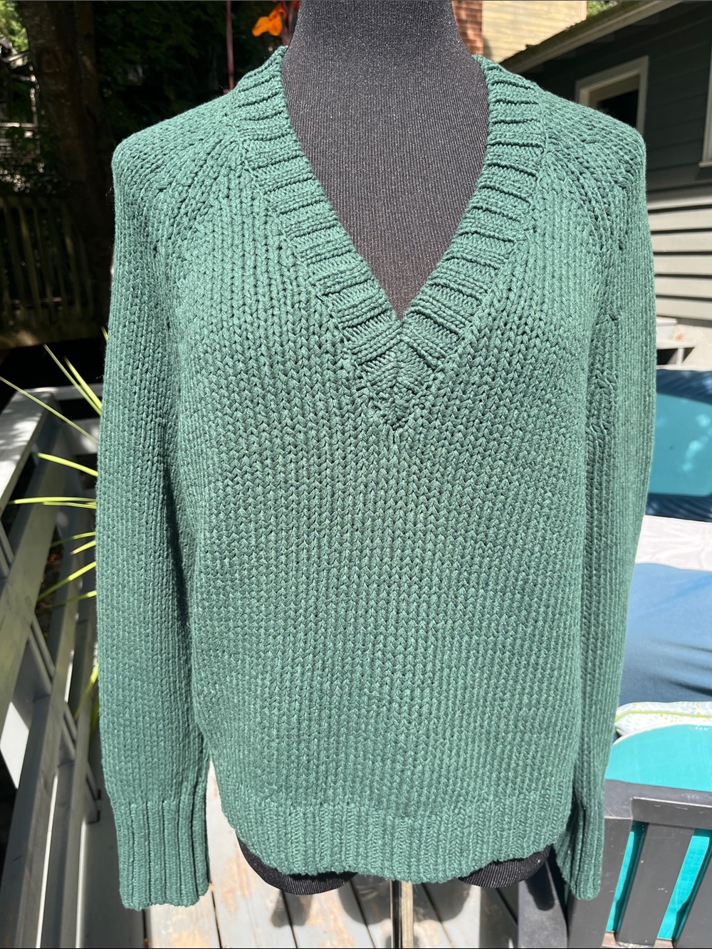 White + Warren Hunter Green V‑Neck Sweater